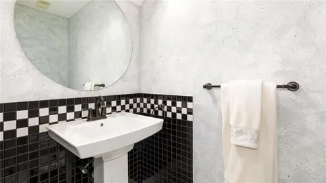 10438 Saint Tropez Place Tampa FL 33615