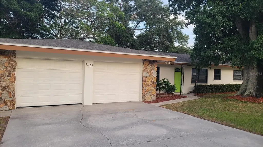 1625 Bravo Drive Clearwater FL 33764