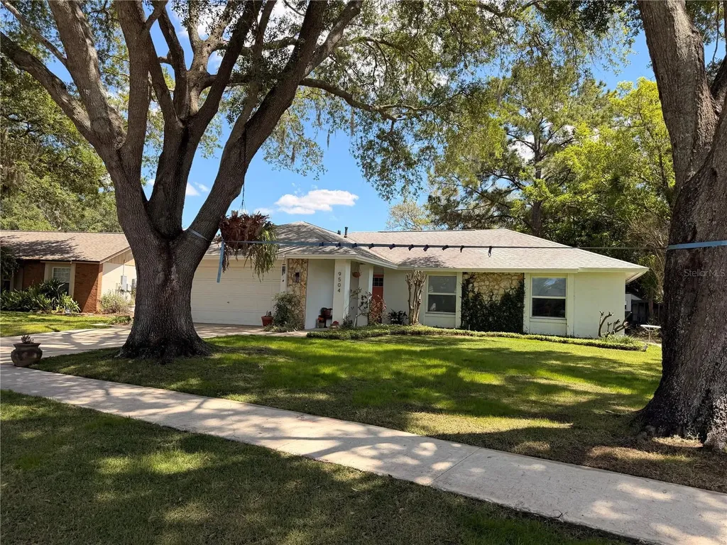 9504 Cannon Drive Orlando FL 32817