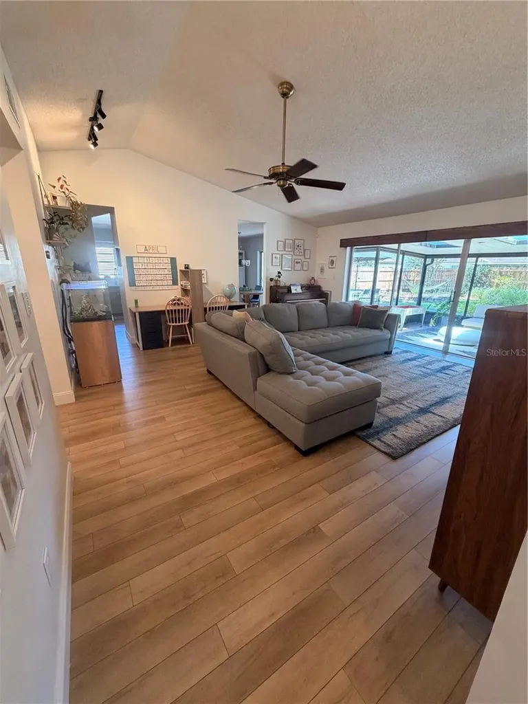 9504 Cannon Drive Orlando FL 32817