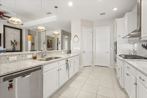 2472 Pawtucket Pass Mount Dora FL 32757