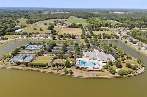 2472 Pawtucket Pass Mount Dora FL 32757