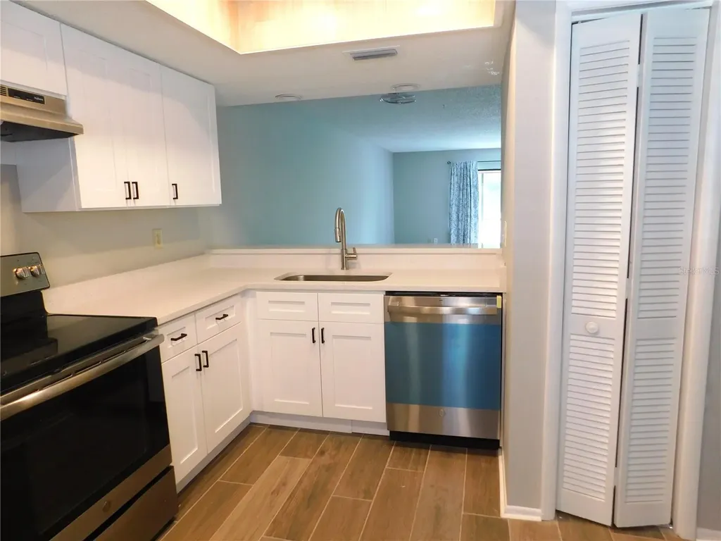218 Caryl Way Oldsmar FL 34677