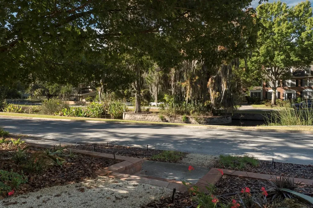 531 NE Boulevard Gainesville FL 32601
