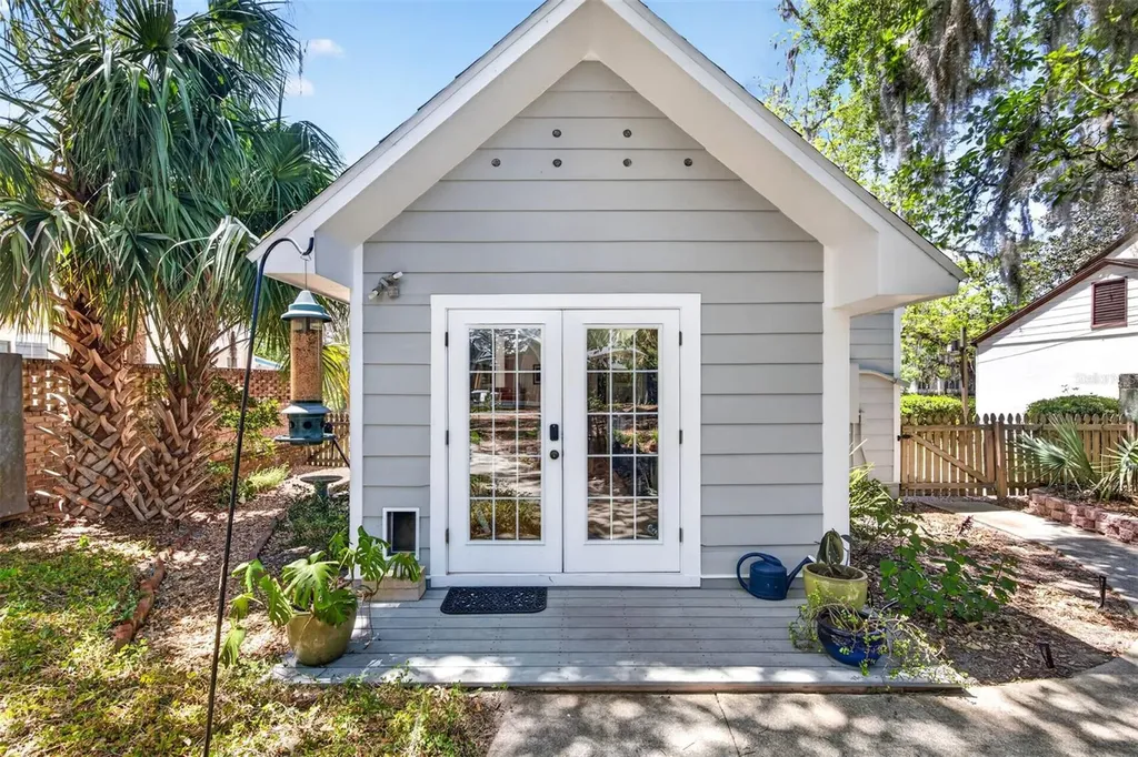 531 NE Boulevard Gainesville FL 32601