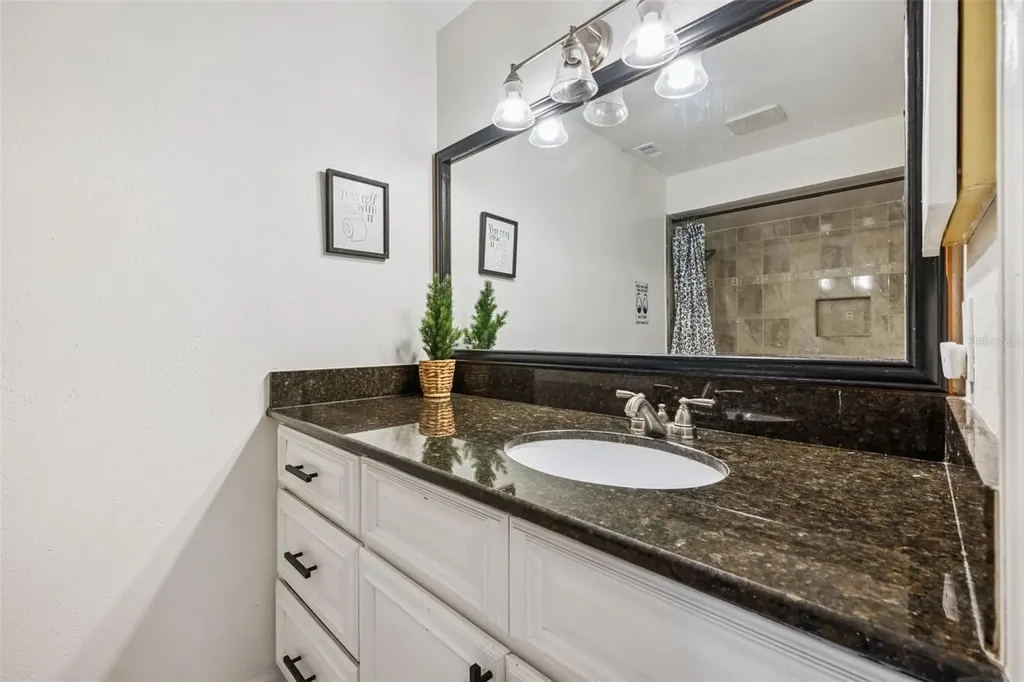 8453 Mattituck Circle Orlando FL 32829