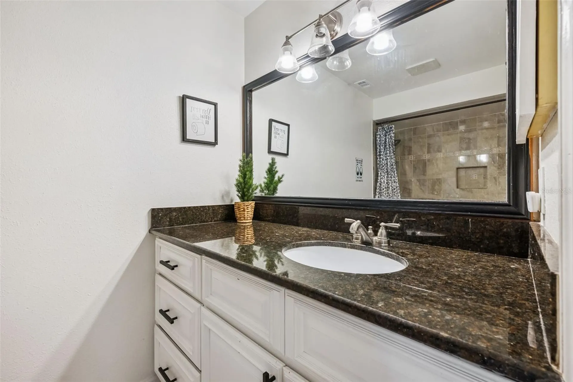 8453 Mattituck Circle Orlando FL 32829