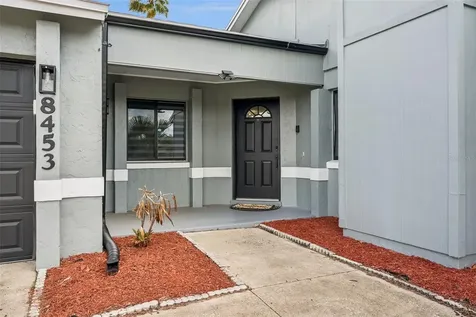 8453 Mattituck Circle Orlando FL 32829