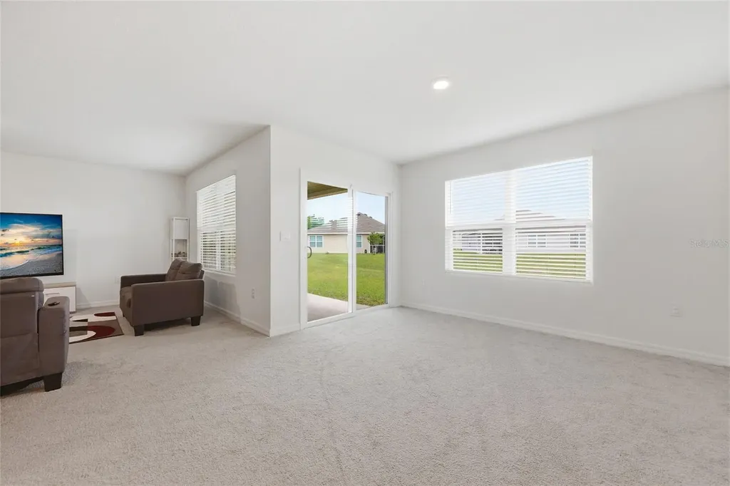 19142 NW 164th Road High Springs FL 32643