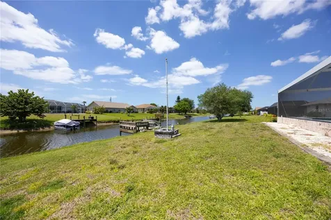 184 Mark Twain Lane Rotonda West FL 33947