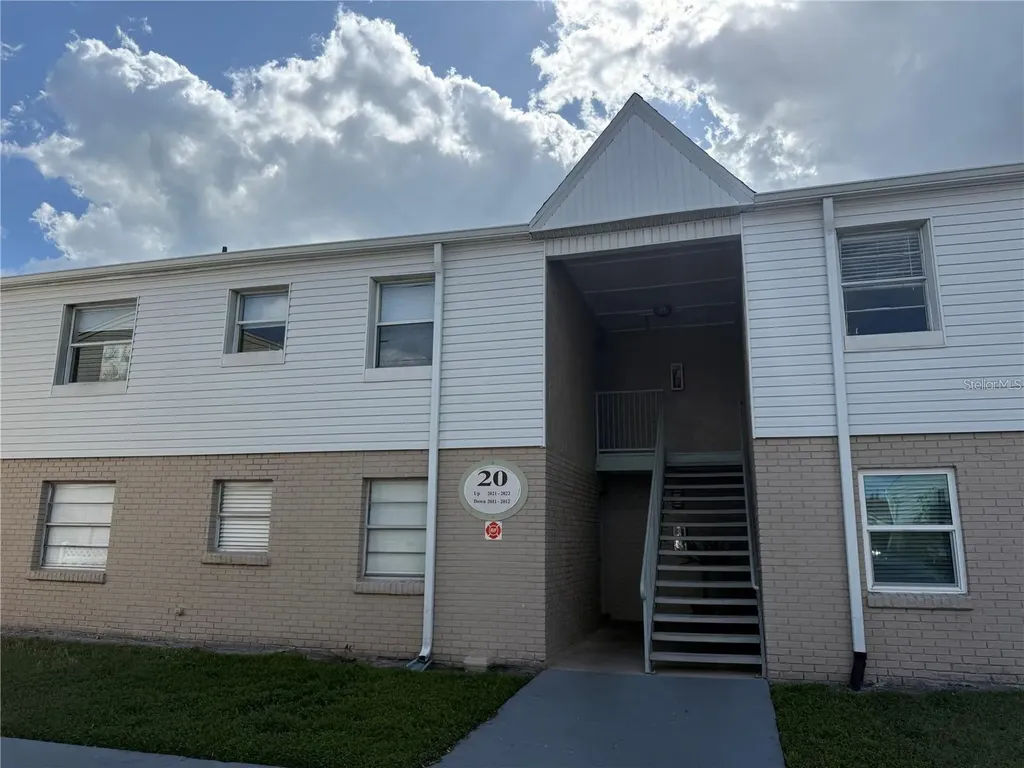 7210 N Manhattan Avenue Tampa FL 33614