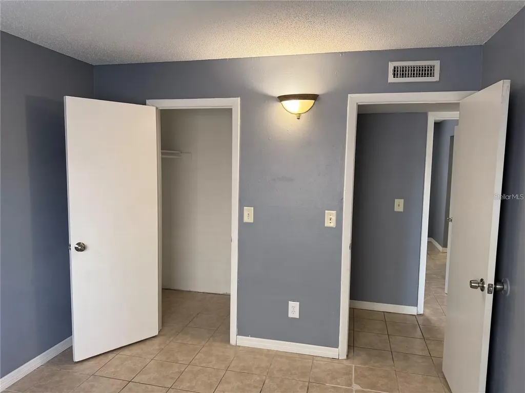 7210 N Manhattan Avenue Tampa FL 33614