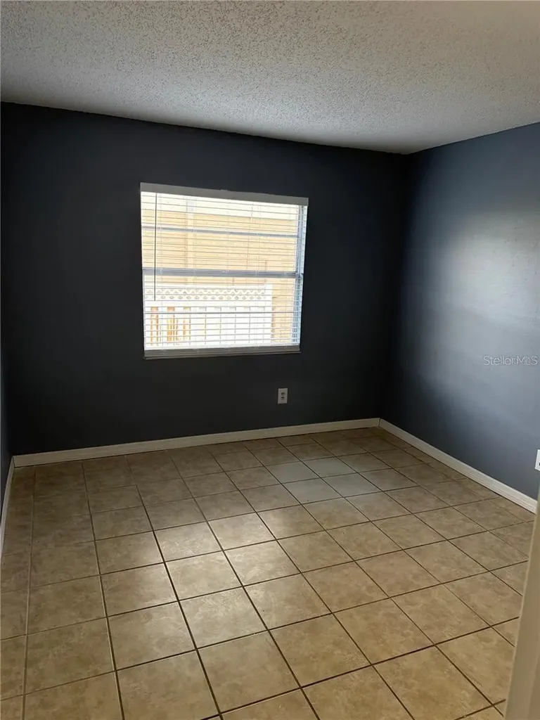 7210 N Manhattan Avenue Tampa FL 33614