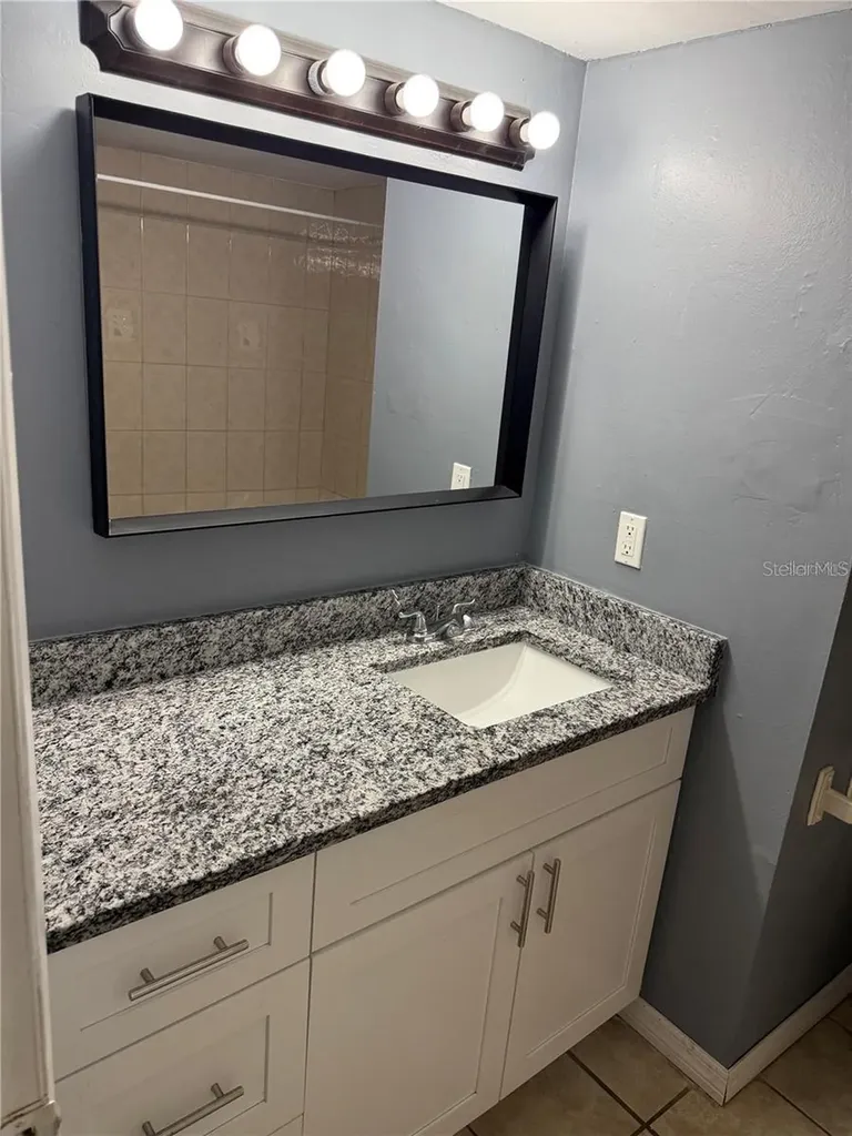7210 N Manhattan Avenue Tampa FL 33614