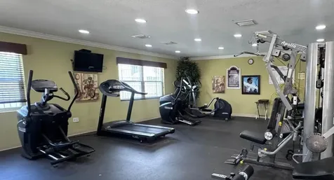 7210 N Manhattan Avenue Tampa FL 33614
