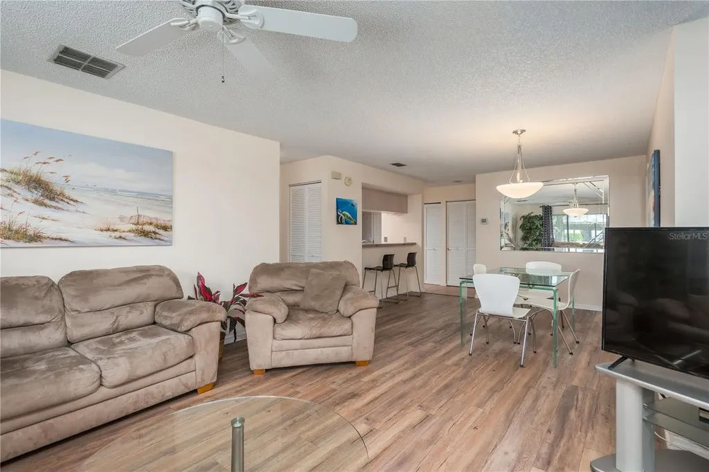 2713 Countryside Boulevard Clearwater FL 33761