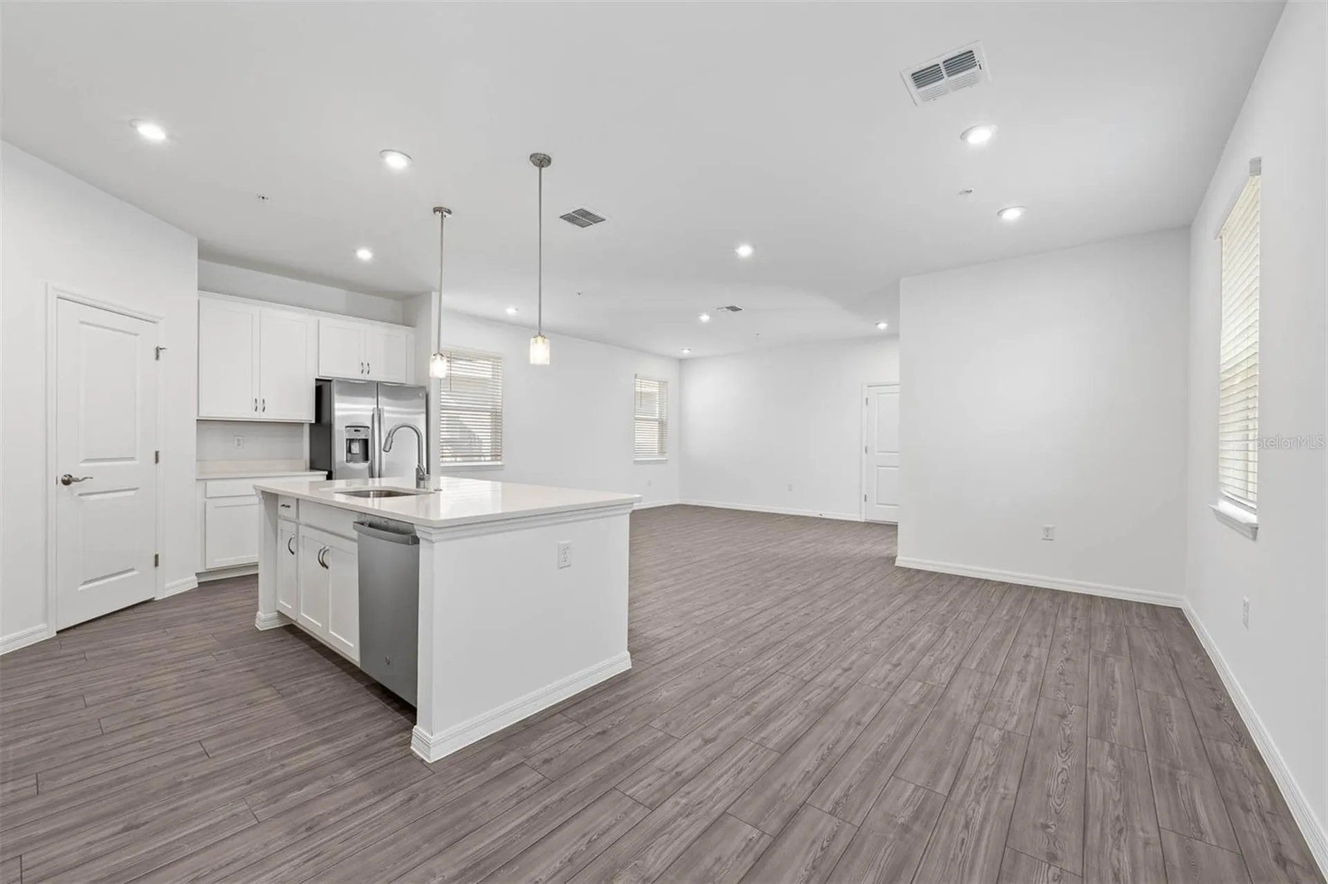 4718 Inner World Lane Wesley Chapel FL 33543