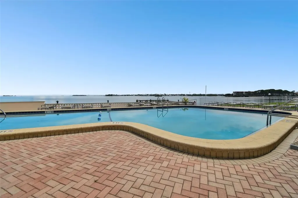 200 Woodette Drive Dunedin FL 34698