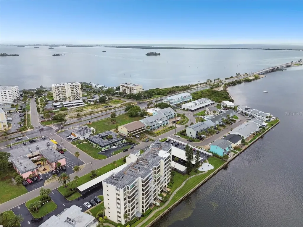 200 Woodette Drive Dunedin FL 34698