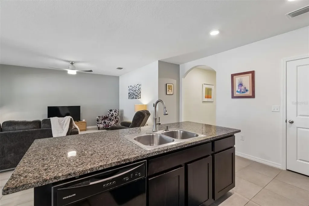 11913 Ledbury Commons Drive Gibsonton FL 33534