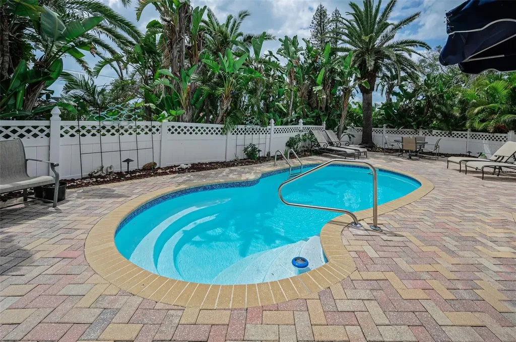 7691 Coquina Way St Pete Beach FL 33706