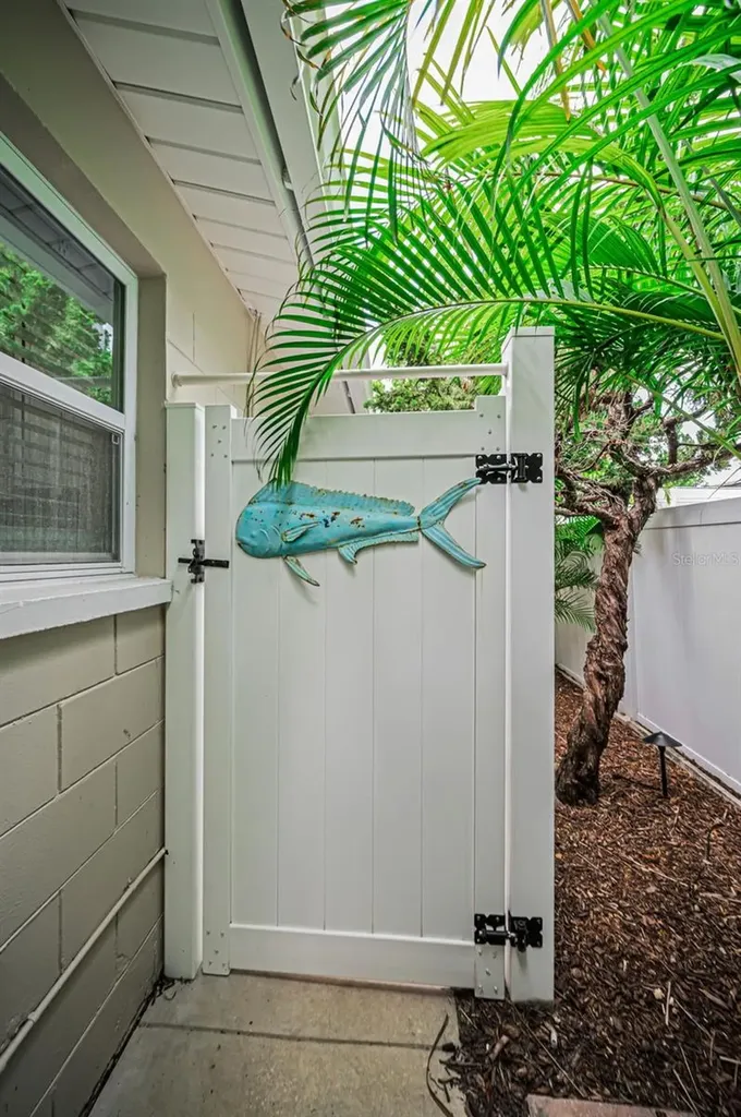 7691 Coquina Way St Pete Beach FL 33706