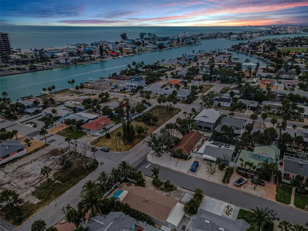 7691 Coquina Way St Pete Beach FL 33706
