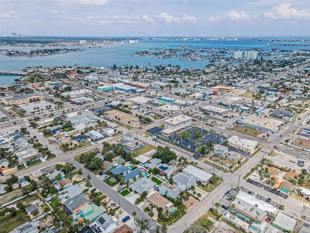 7691 Coquina Way St Pete Beach FL 33706