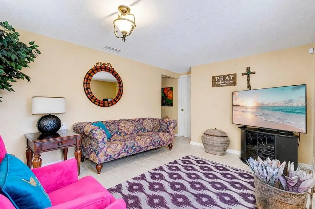 595 3rd Street Oviedo FL 32765
