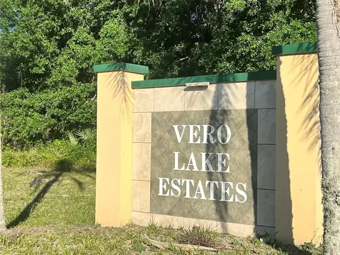 8965 100th Avenue Vero Beach FL 32967