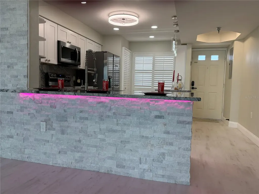 2530 Gary Circle Dunedin FL 34698