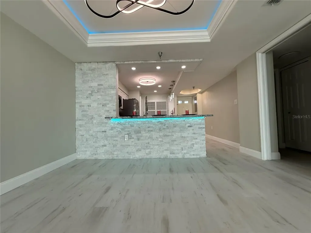 2530 Gary Circle Dunedin FL 34698