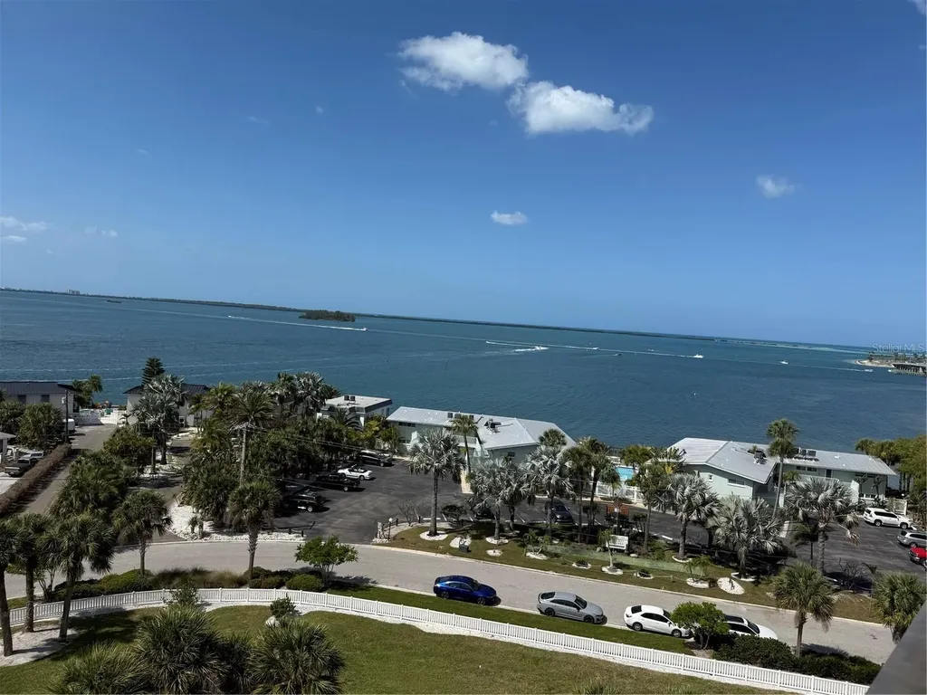 2530 Gary Circle Dunedin FL 34698
