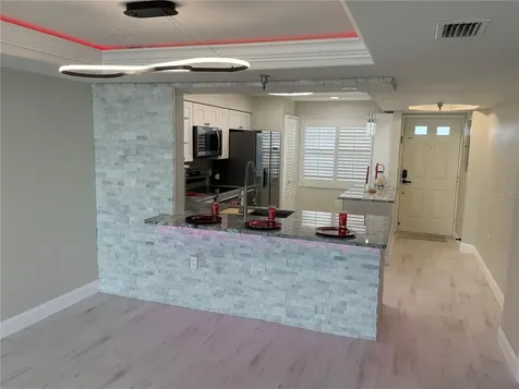 2530 Gary Circle Dunedin FL 34698