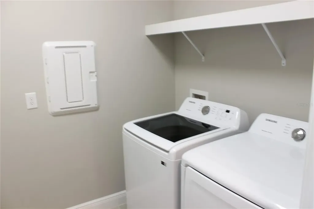5721 Long Shore Loop Sarasota FL 34238
