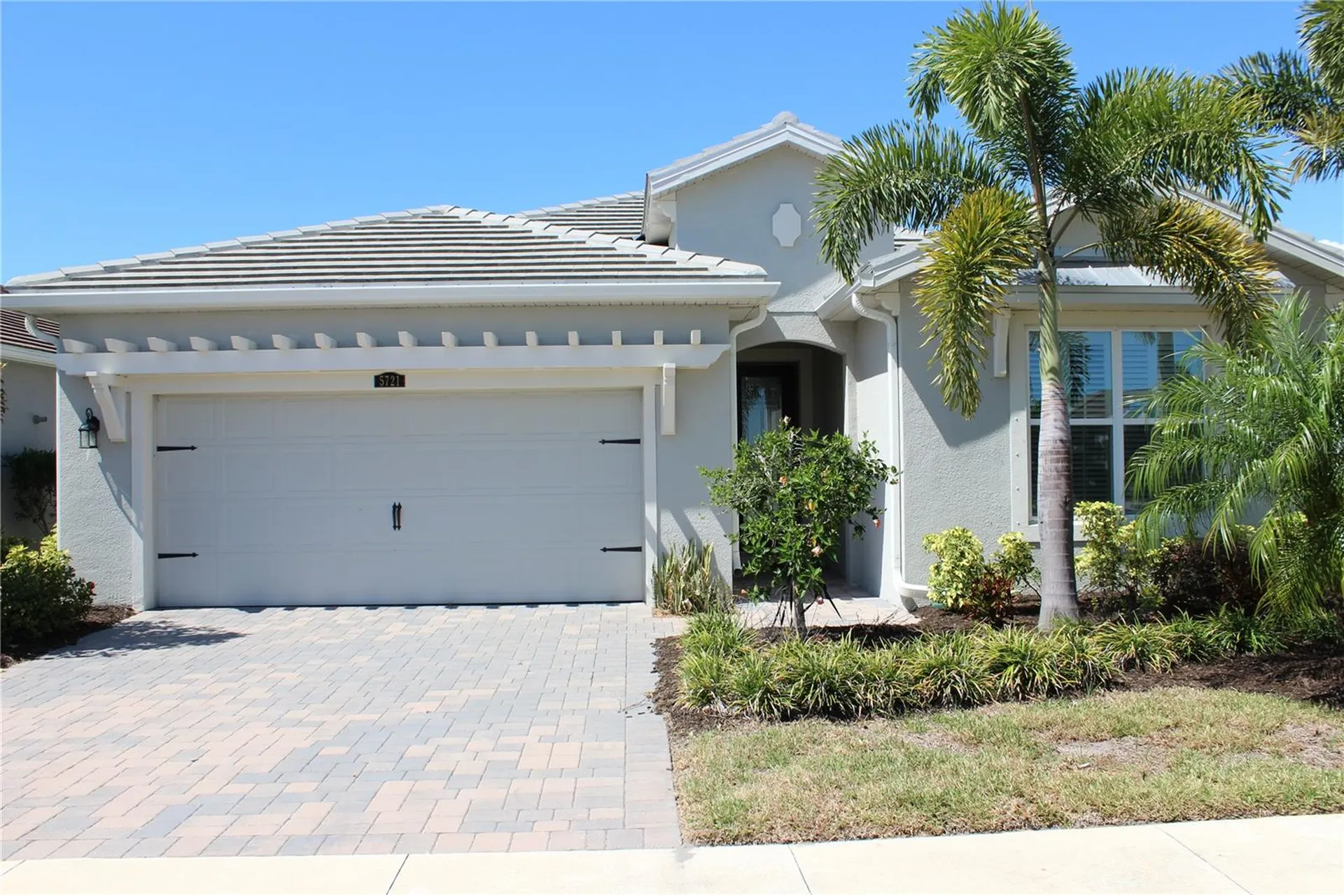 5721 Long Shore Loop Sarasota FL 34238