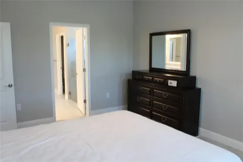 5721 Long Shore Loop Sarasota FL 34238