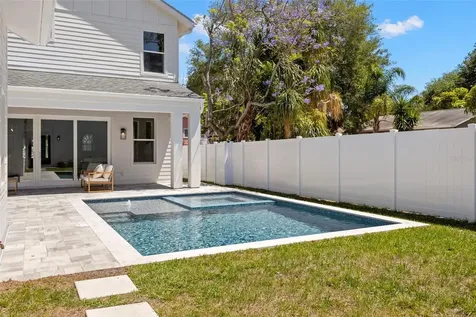 1100 8th Street N St Petersburg FL 33701