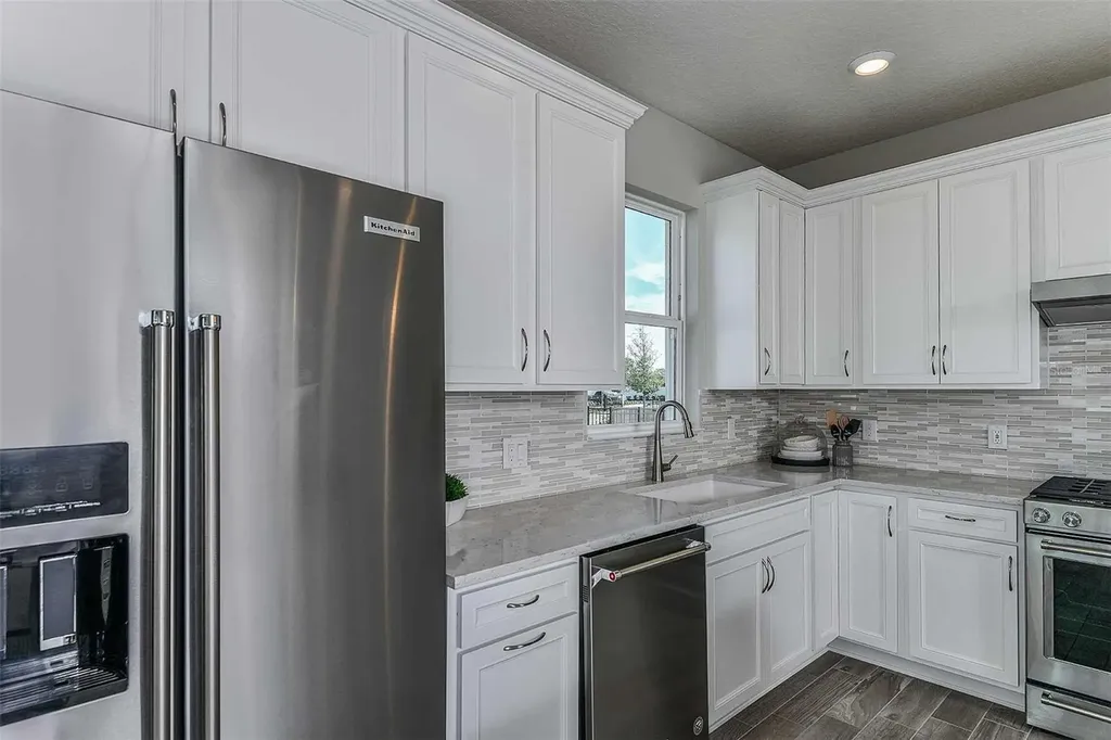 2327 Lily Bloom Road St Cloud FL 34771