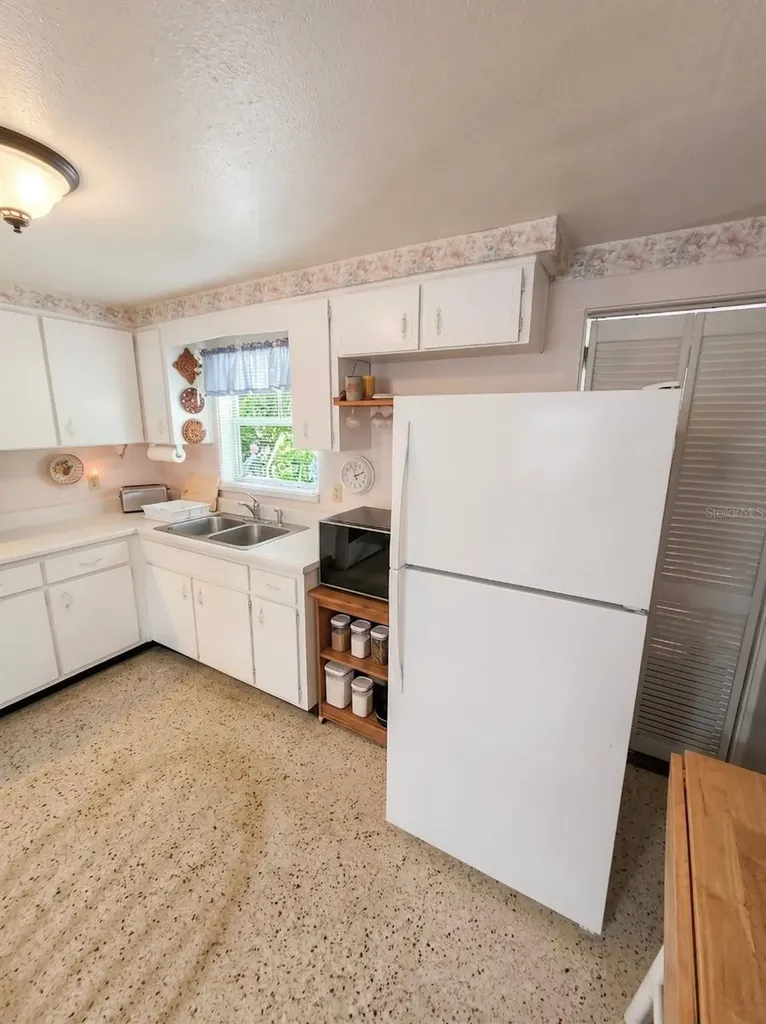 8700 58th Street N Pinellas Park FL 33782