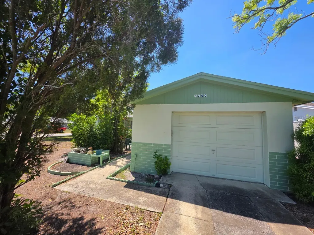 8700 58th Street N Pinellas Park FL 33782