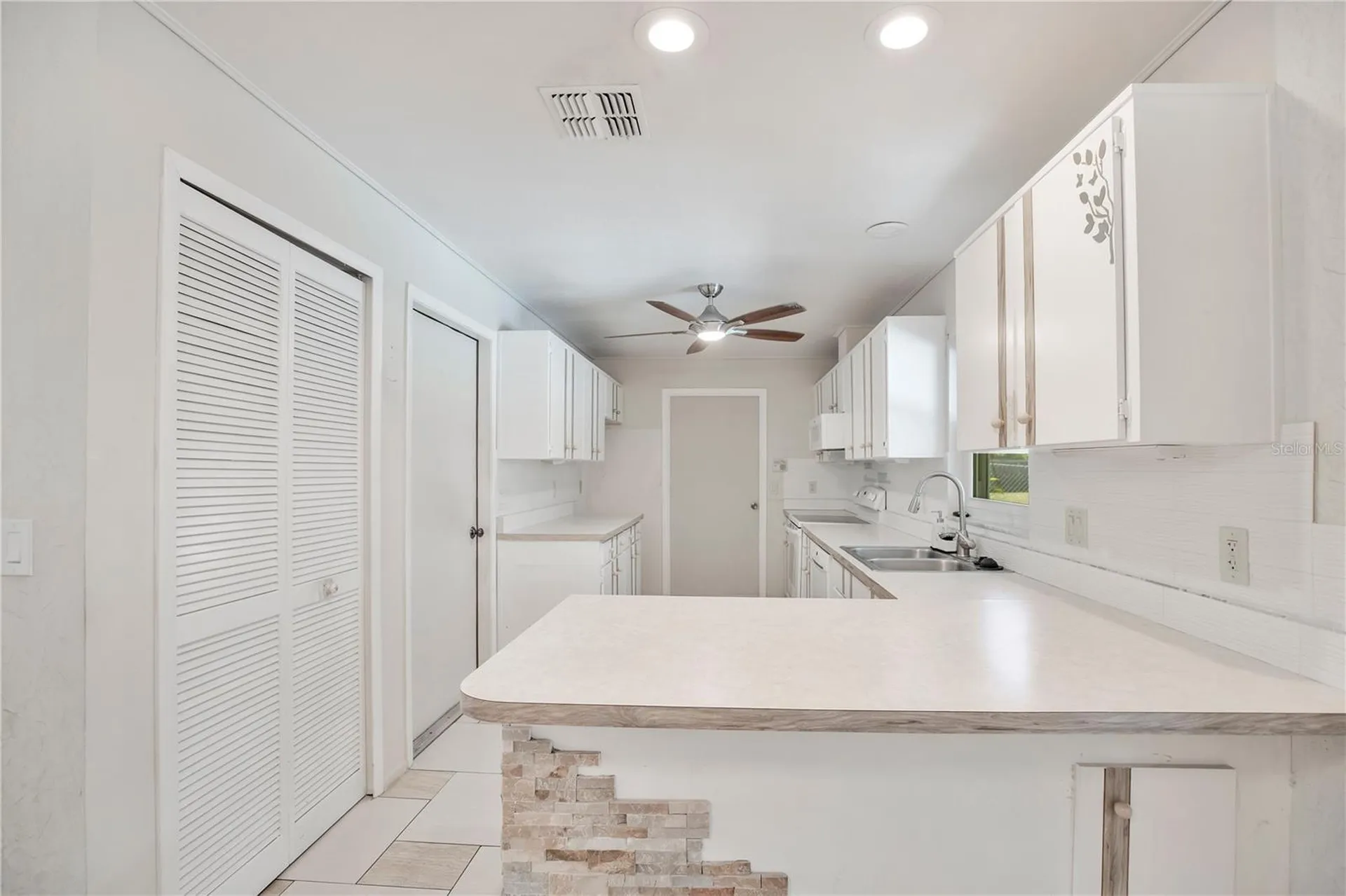 1672 Bavon Drive Deltona FL 32725