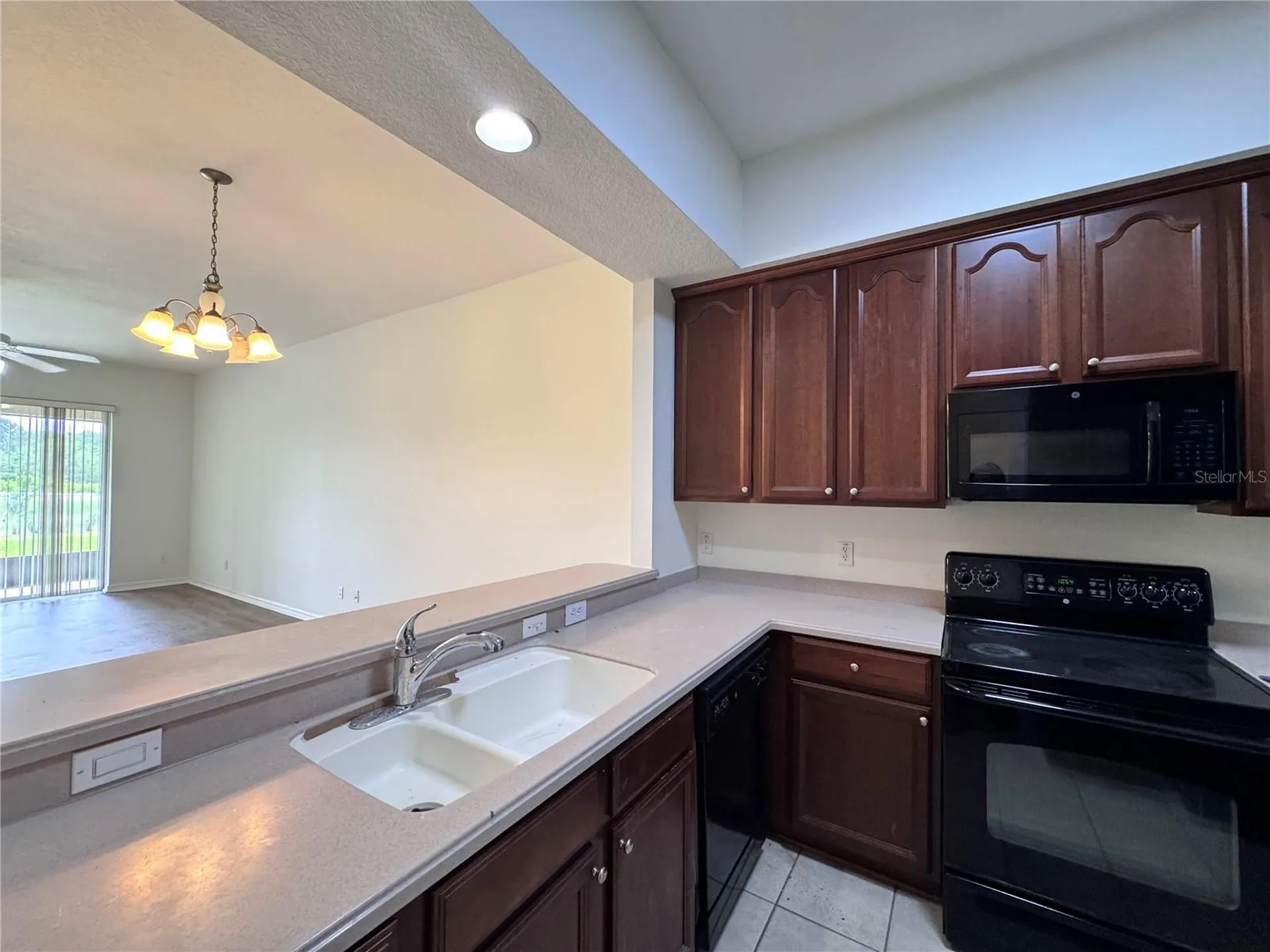 9447 Myrtle Creek Lane Orlando FL 32832