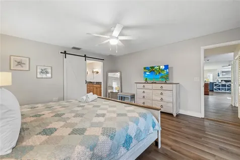 4125 Pinar Drive Bradenton FL 34210
