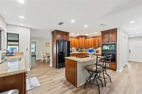 4125 Pinar Drive Bradenton FL 34210