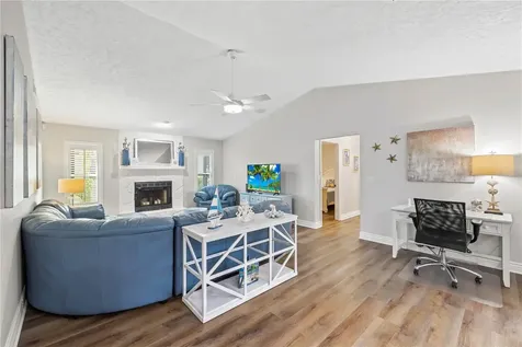 4125 Pinar Drive Bradenton FL 34210