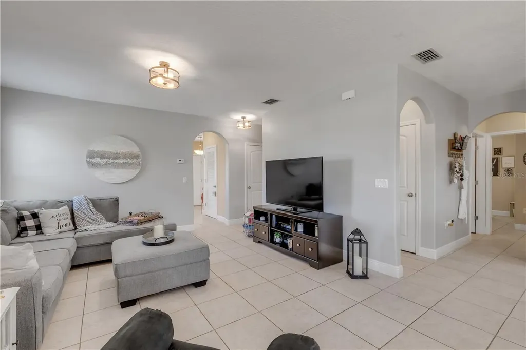 5321 Peach Blossom Boulevard Port Orange FL 32128