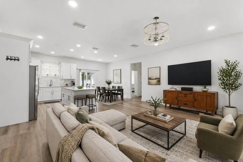 4401 Cobia Drive SE St Petersburg FL 33705