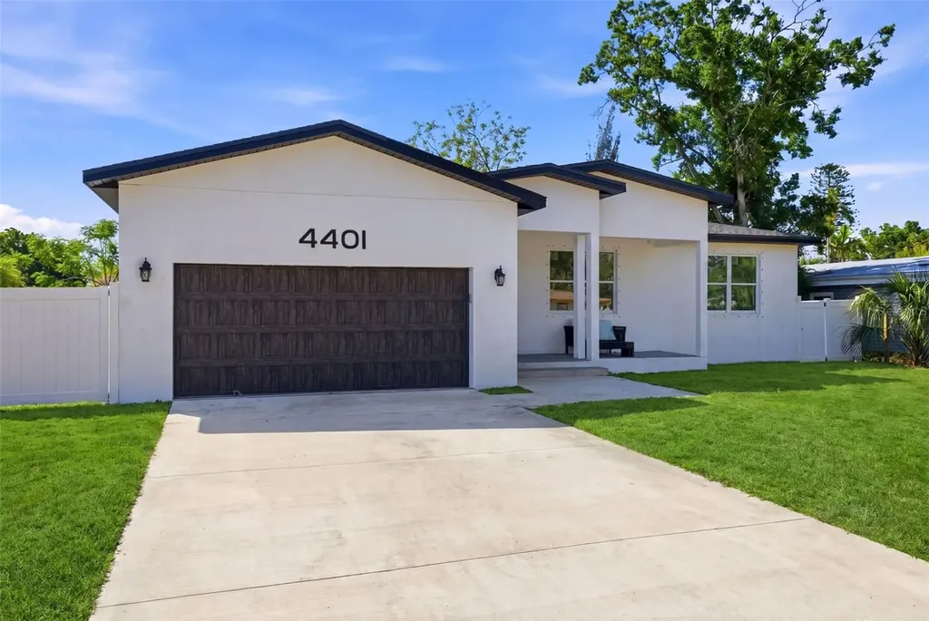 4401 Cobia Drive SE St Petersburg FL 33705