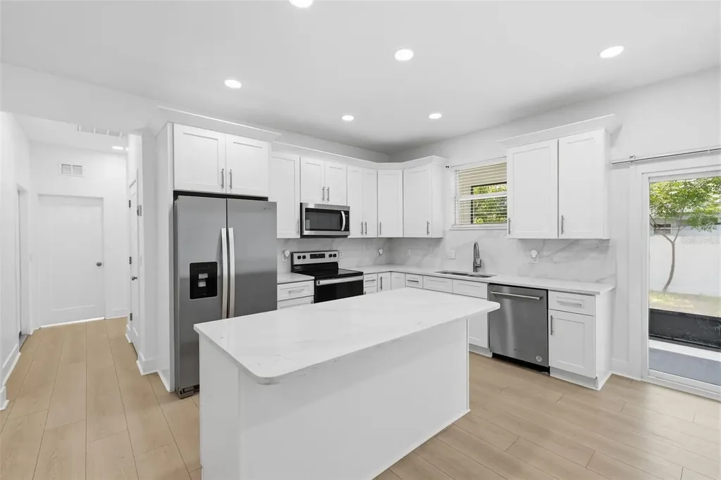 4401 Cobia Drive SE St Petersburg FL 33705